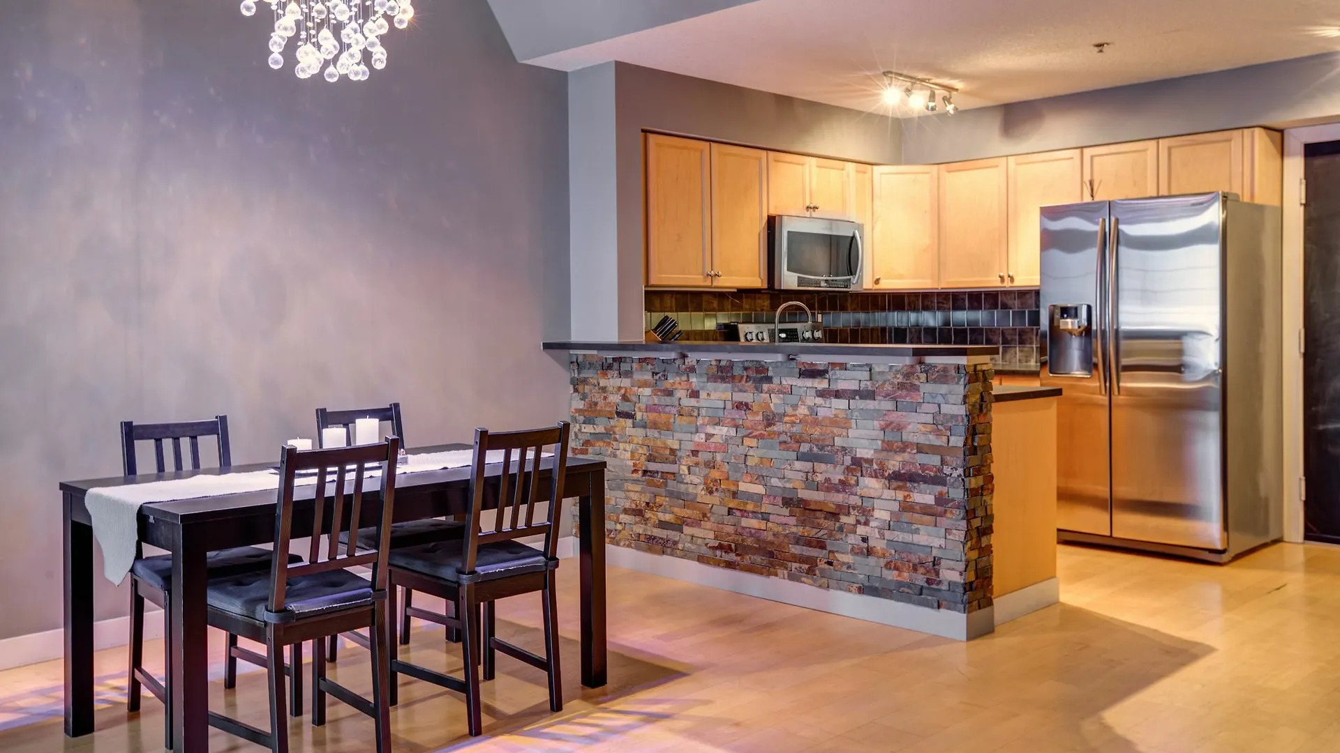 Suite Digs Paradyme Calgary